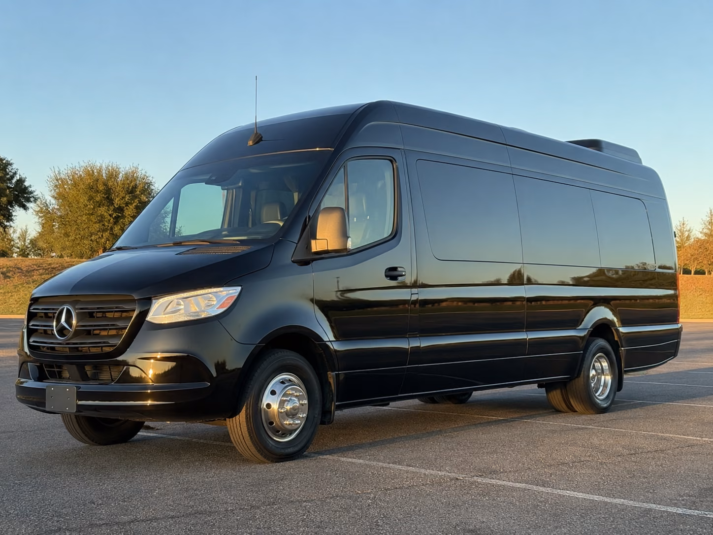 20 passenger sprinter van