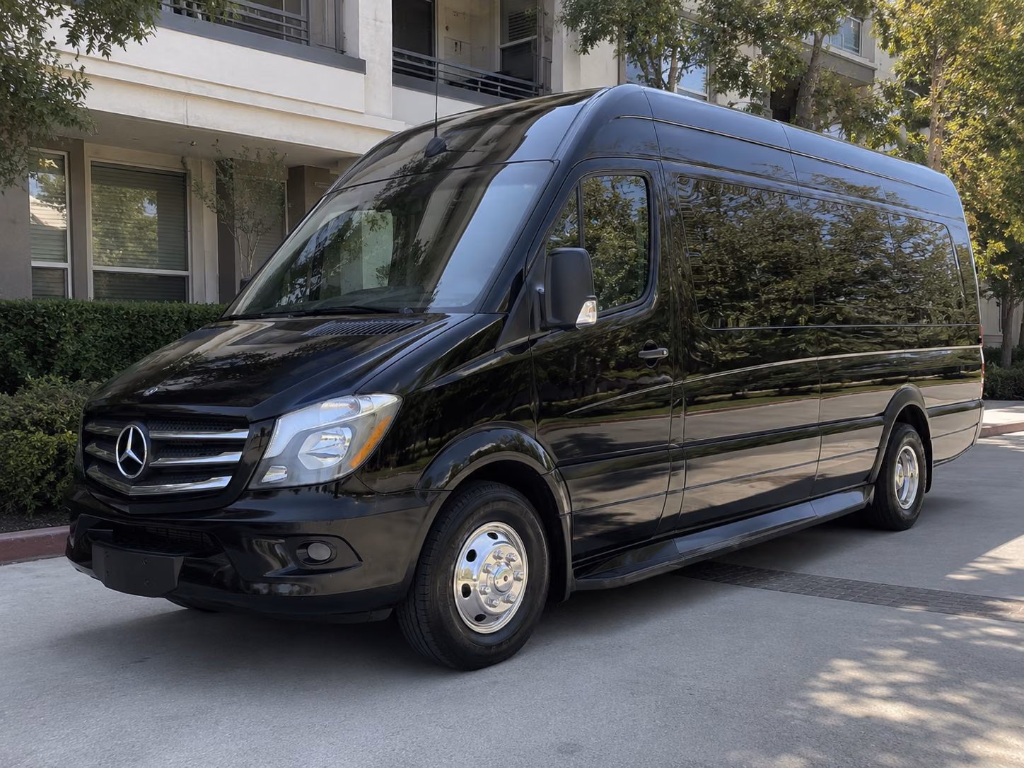 find the perfect transportation for your next corporate event 1
